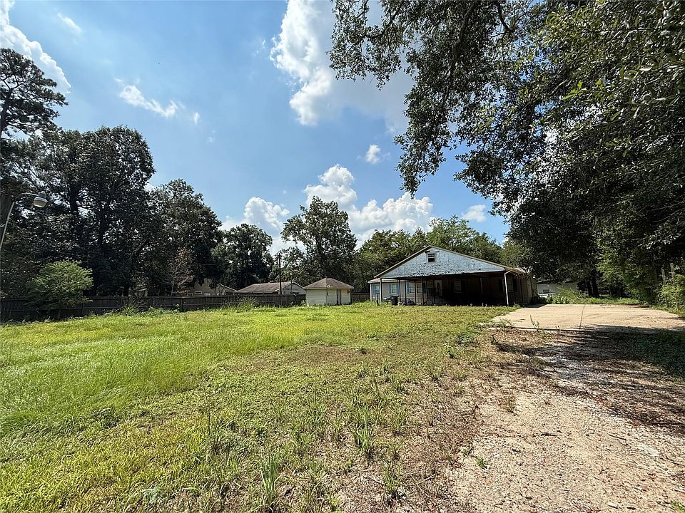 1st image of 16550 Oakwood