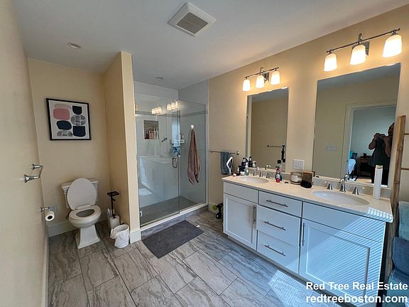 5th image of 122 Tremont St APT 122