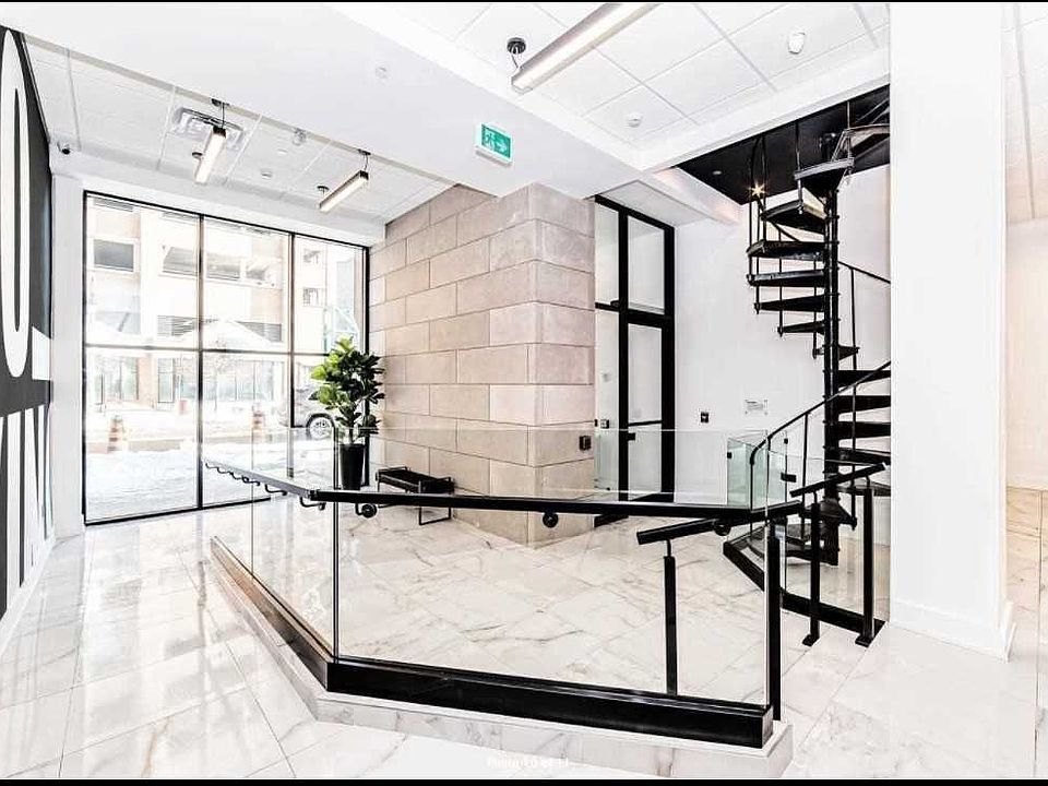 2nd image of 70 King St W #414