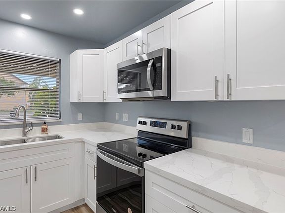 4th image of 2206 E 5th St