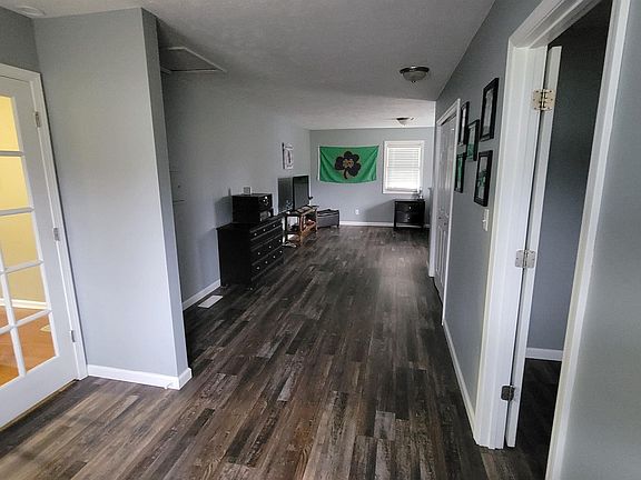 4th image of 18339 Clairmont Dr