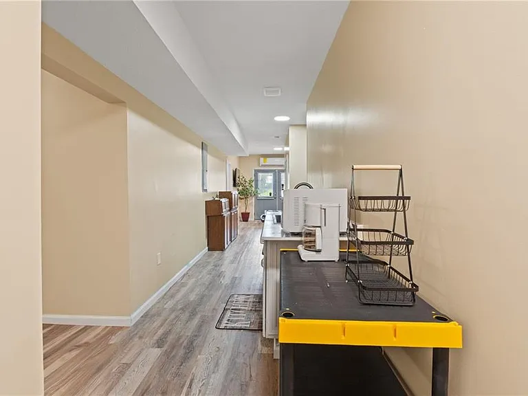 5504 Mountain View Smt — Photo 2