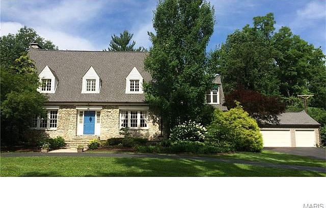 1st image of 15 Clermont Ln