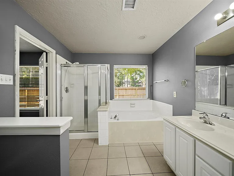 10 S Willow Point Cir — Photo 17