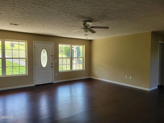3rd image of 3236 Sandpiper Ct