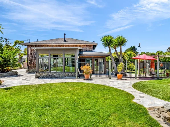 575 Dolores Ave, Half Moon Bay, CA 94019