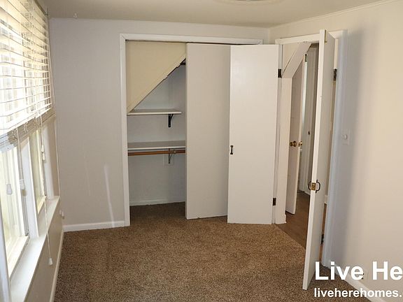 4th image of 4825 N Oakley Ave #1