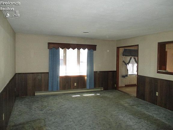 2nd image of 906 Dorn Dr