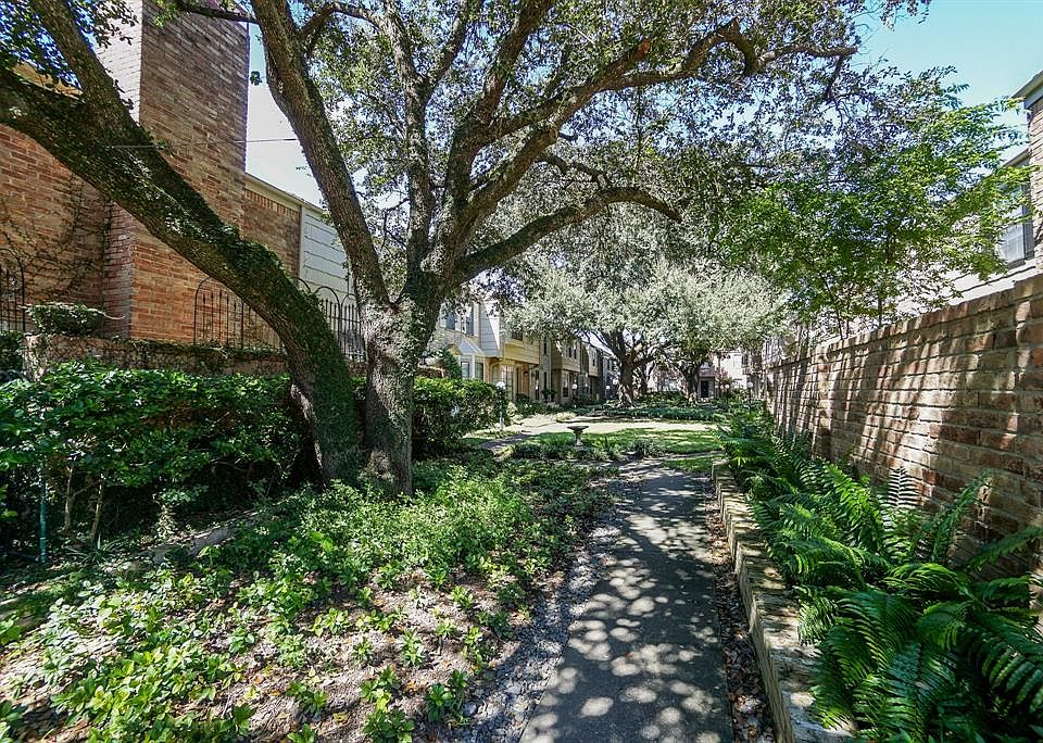 1st image of 7505 Memorial Woods Dr APT 4