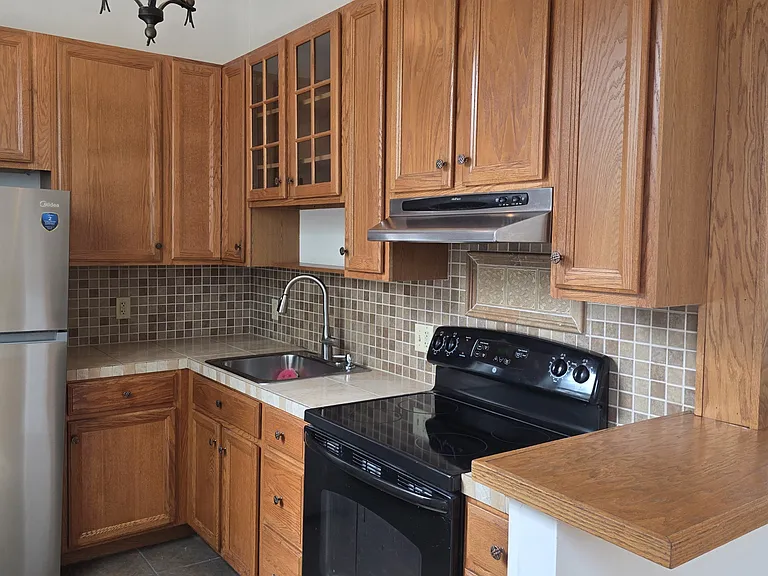 4 Grand St — Photo 10