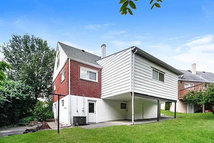 156 Sheridan Ave — Photo 13