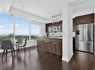 1 Hurontario St #1705, Mississauga, ON L5G 0A3