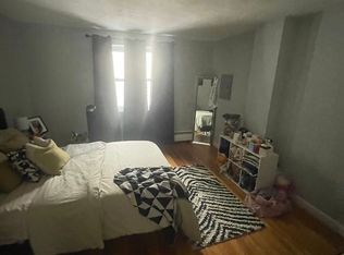 12 Vinal St APT 1, Boston, MA 02135