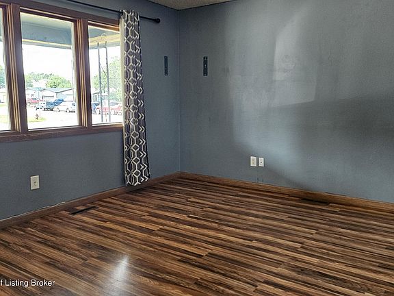 5th image of 768 4th Ave E