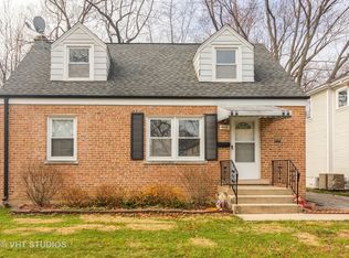 408 N Maple St, Mount Prospect, IL 60056