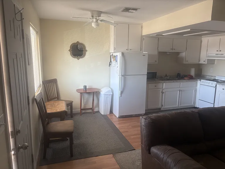 351 Rio Grande Ct #D — Photo 8