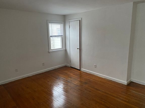 4th image of 270 Mountainview Ave