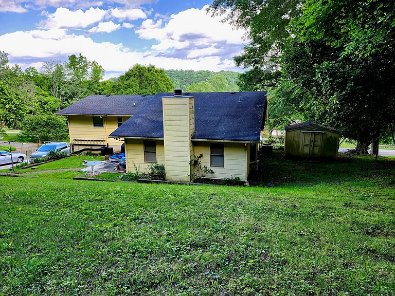 6067 Browntown Rd — Photo 5