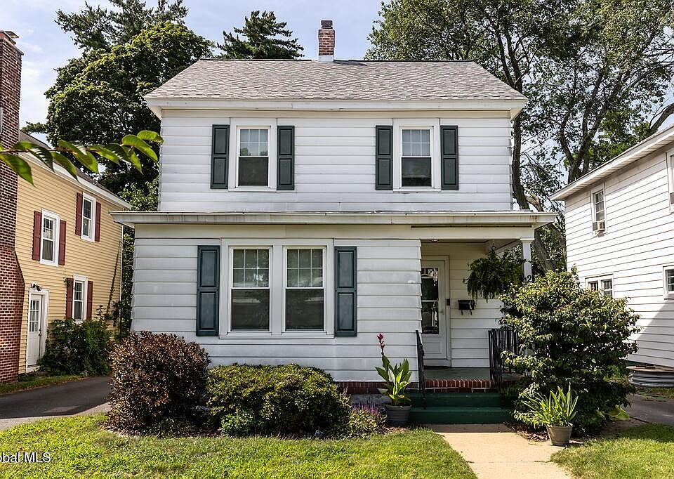 1st image of 12 Clermont Street