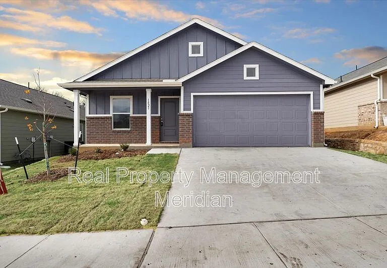 1821 Pentro Pkwy — Photo 1