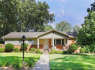 17 Sun Valley Rd, Little Rock, AR 72205