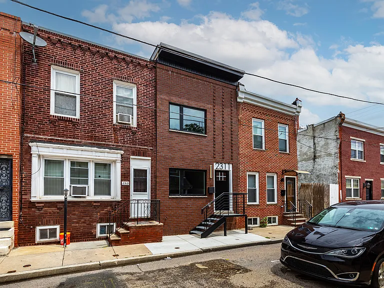 2311 Cross St — Photo 7