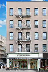 1592 First Avenue in Yorkville