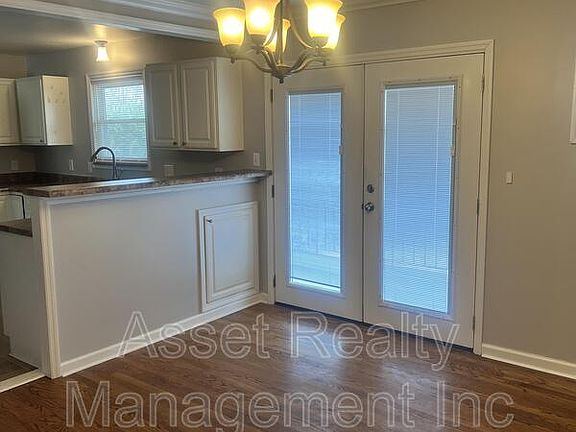 3rd image of 8721 Calderwood Dr