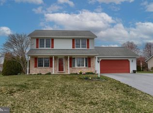 1111 Harvest Dr, Lebanon, PA 17046
