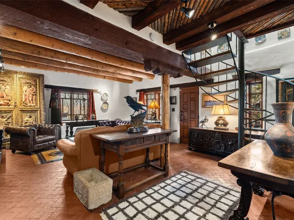 815 E Palace Ave APT 16, Santa Fe, NM 87501