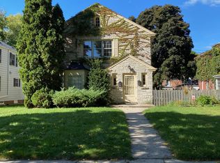 4513 N Woodburn St, Milwaukee, WI 53211