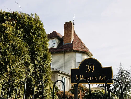 39 N Mountain Ave #5 Photo 1
