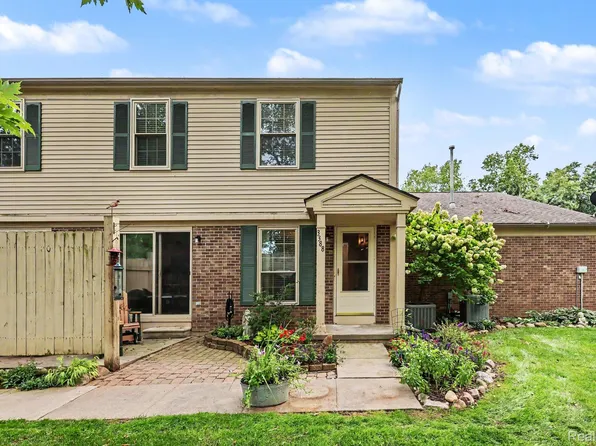3388 Gingell Dr, Lake Orion, MI 48359