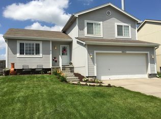 18802 R St, Omaha, NE 68135