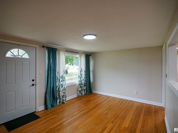 2nd image of 5328 W Cisna Rd