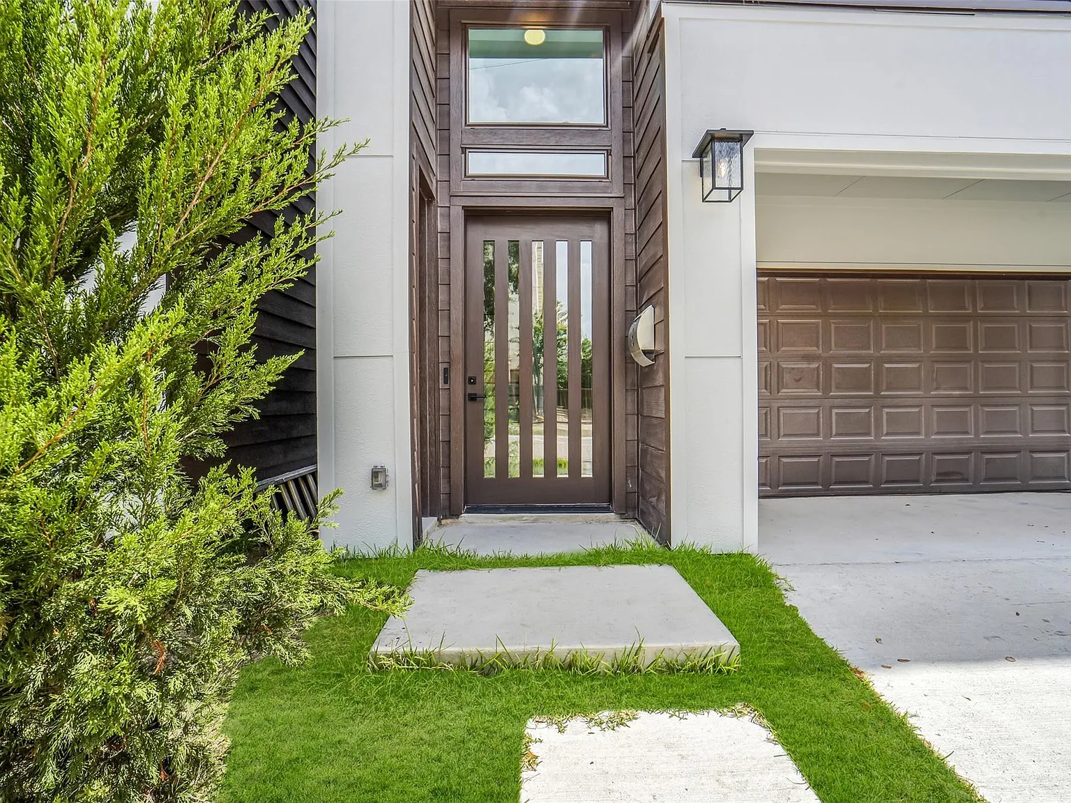 3 bed, 3.5 bath, 2770 sqft, $4,900 — Photo 4