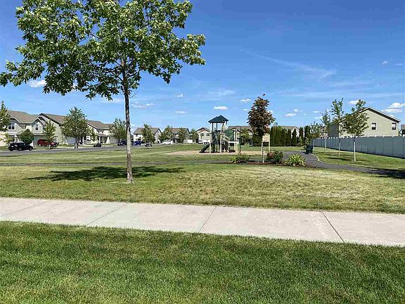 4th image of 128XX W Tower Ave