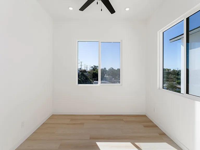 4603-4611 Almayo Ave — Photo 53