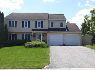 12 Hobson Ct, Brownstown, PA 17508