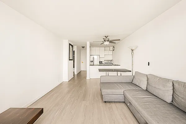 Rented by Yoram Adin, LREB | media 3