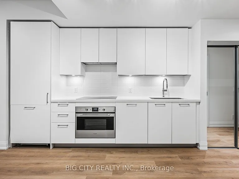 36 Brentcliffe Rd #M04 — Photo 8