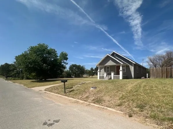 407 S Summer St, Shattuck, OK 73858