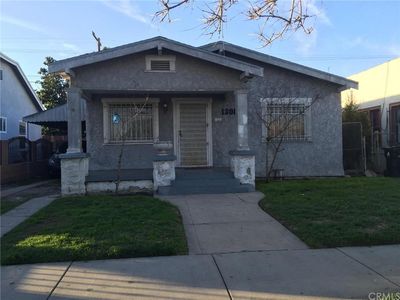 1300 W 56th St, Los Angeles, CA, 90037