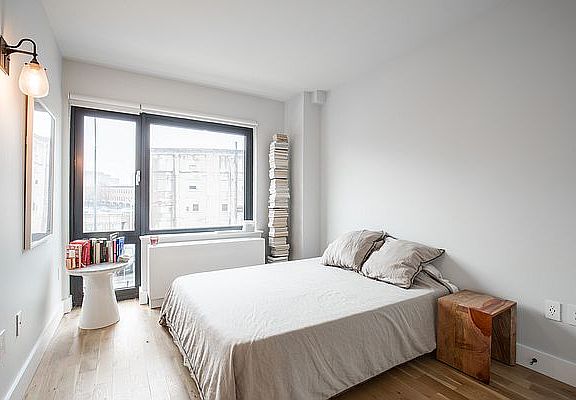 5th image of 670 Pacific St #307