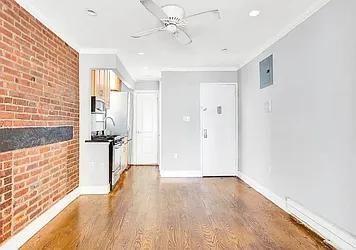 Rented by Century 21 Premier 