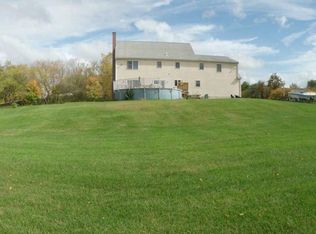 2 White Rd, Mendon, MA 01756