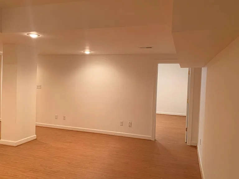 101 Westbury — Photo 22