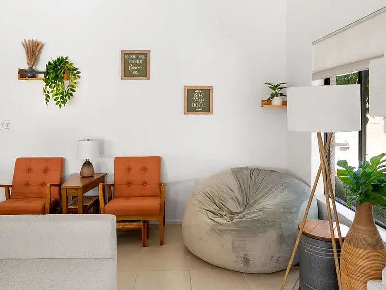 Building's Lounge
