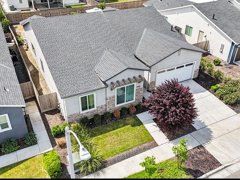 2407 W Andrew Ln — Photo 9