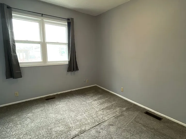 1119 Market St — Photo 12